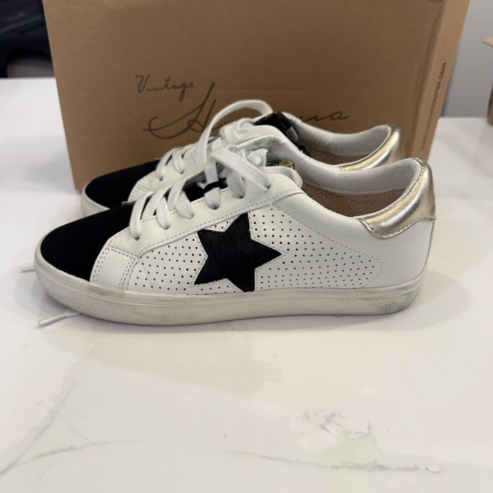 Vintage Havana Gadol Sneakers in Black